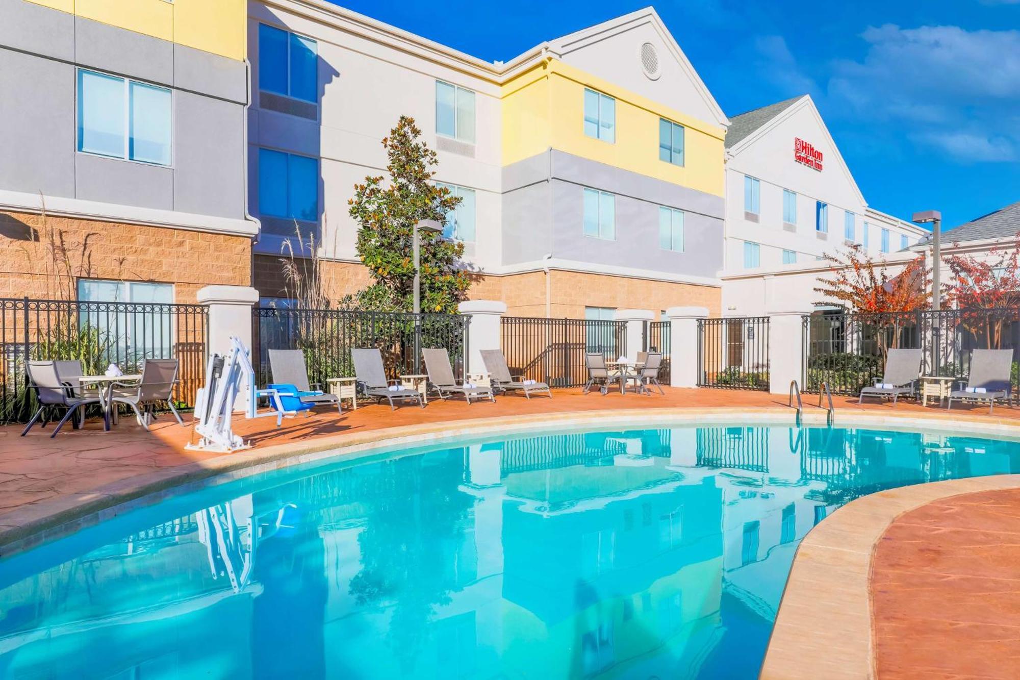 Hilton Garden Inn Norman Luaran gambar