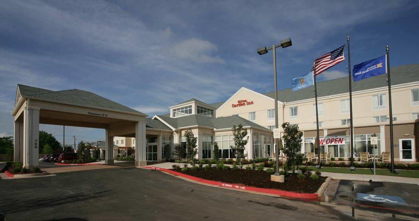 Hilton Garden Inn Norman Luaran gambar